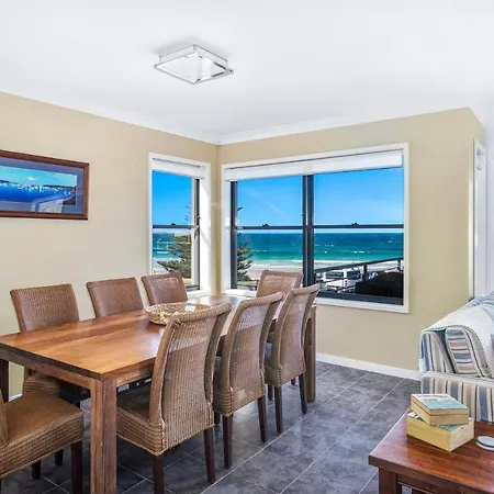 Beachfront Four Mollymook Exterior photo