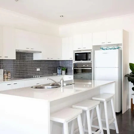 Beachfront Four Mollymook Exterior photo
