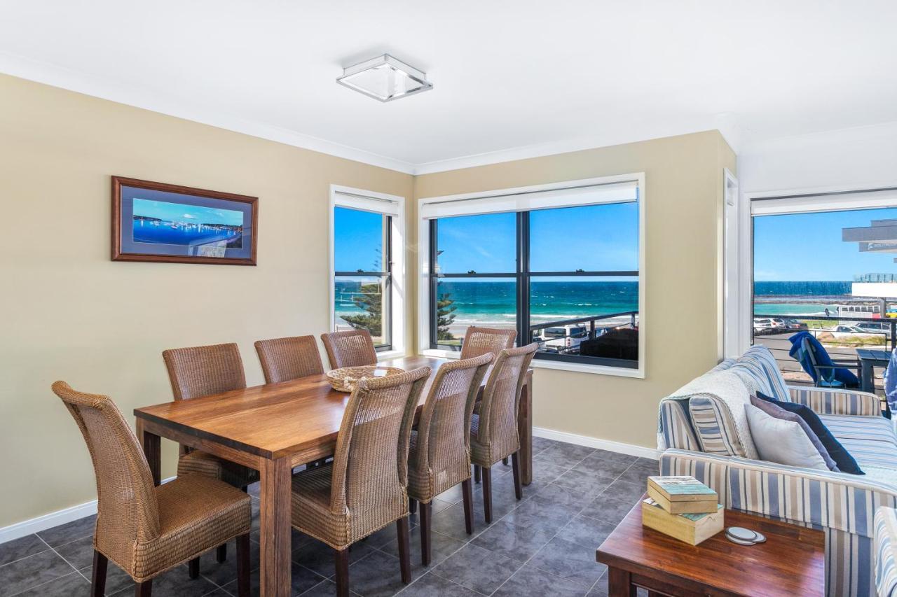 Apartment Beachfront Four Mollymook